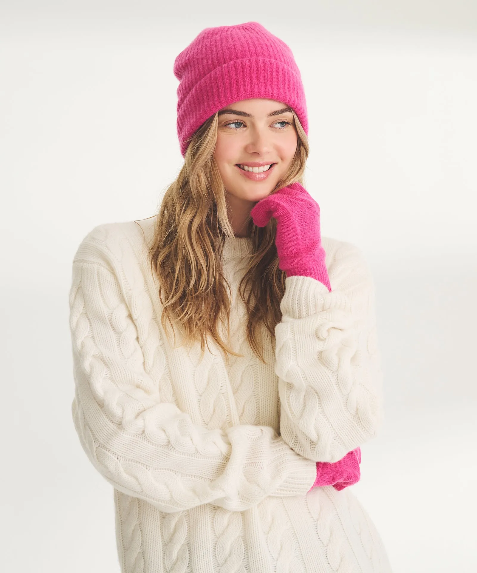 Signature Cashmere Ribbed Beanie