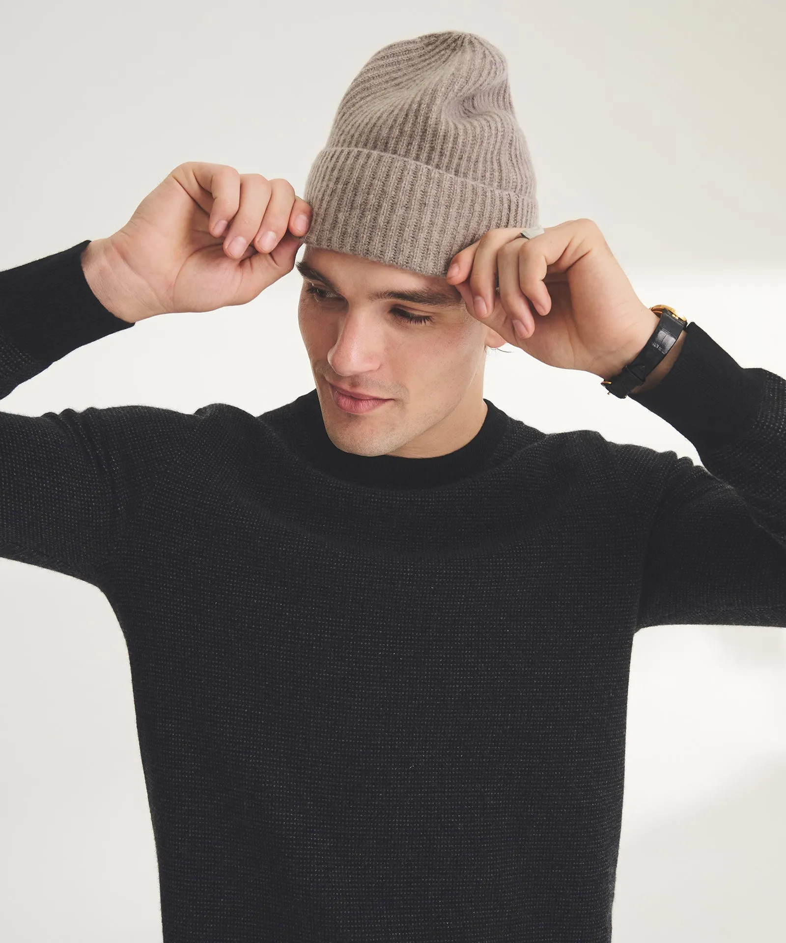 Signature Cashmere Ribbed Beanie